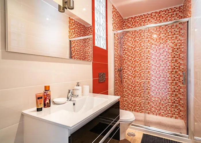 Апартаменти Akicity Alameda Mint